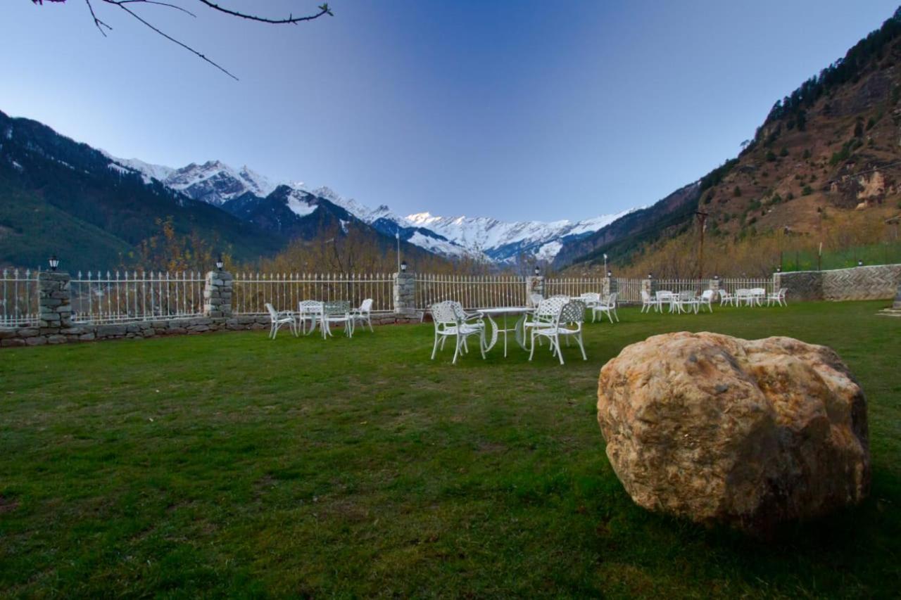 The White Stone Resort - Manali (Himachal Pradesh) — Photos 1